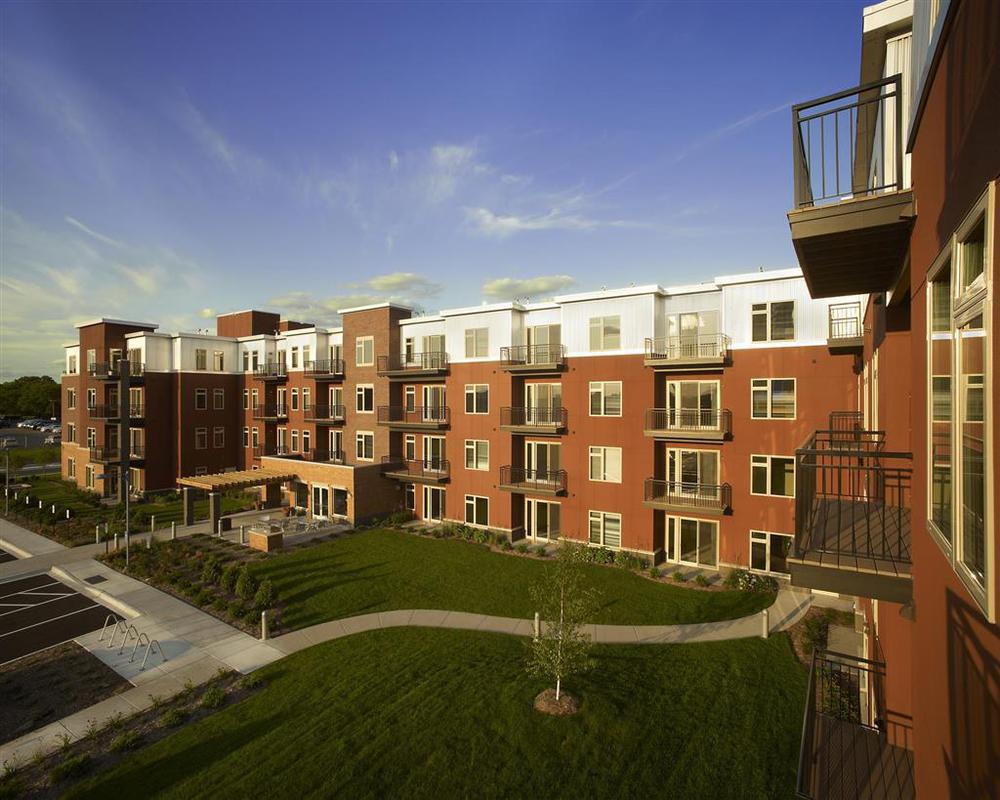 Execustay At York Place Apts Edina Buitenkant foto